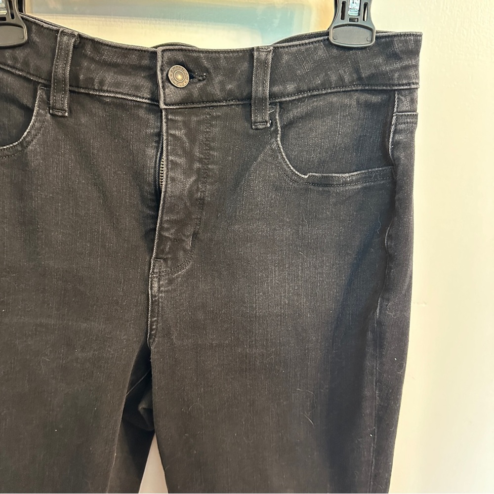 Black American Eagle Skinny Jeans